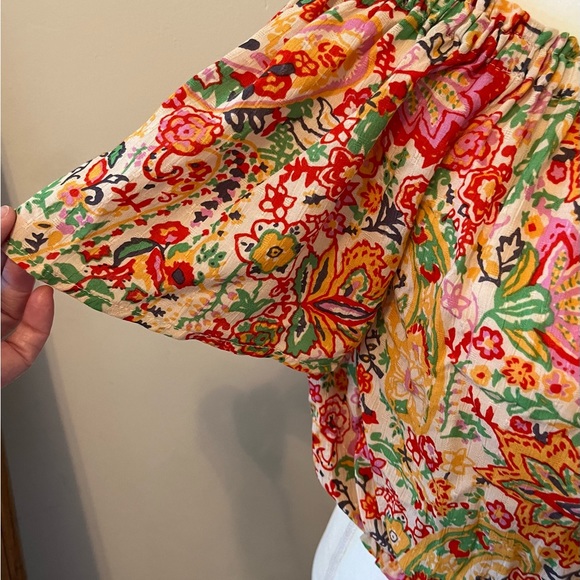 Elastic waist flutter sleeves blouse can wear on or off shoulders - Picture 5 of 6